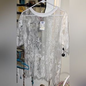 White lace top Size L